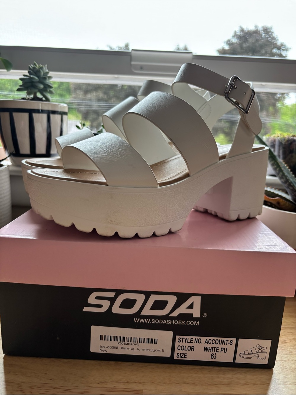 SODA White Chunky Platform Strappy Sandals - Picture 4 of 7